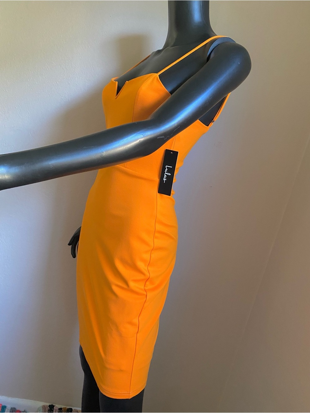 Lulu's Vibrant Orange Midi Bodycon Dress with V-Notch Neckline NWTs - Picture 4 of 12